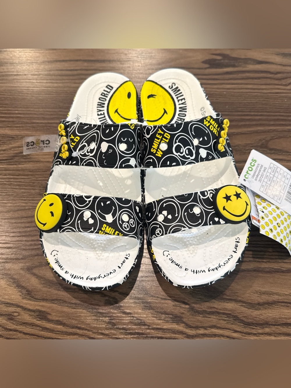Men’s Size 8 / Women’s Size 10 - SmileyWorld x Crocs Classic Sandal 207207-94S